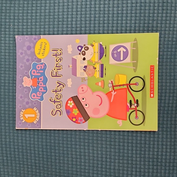 Set of Peppa Pig Books - Picture 7 of 7
